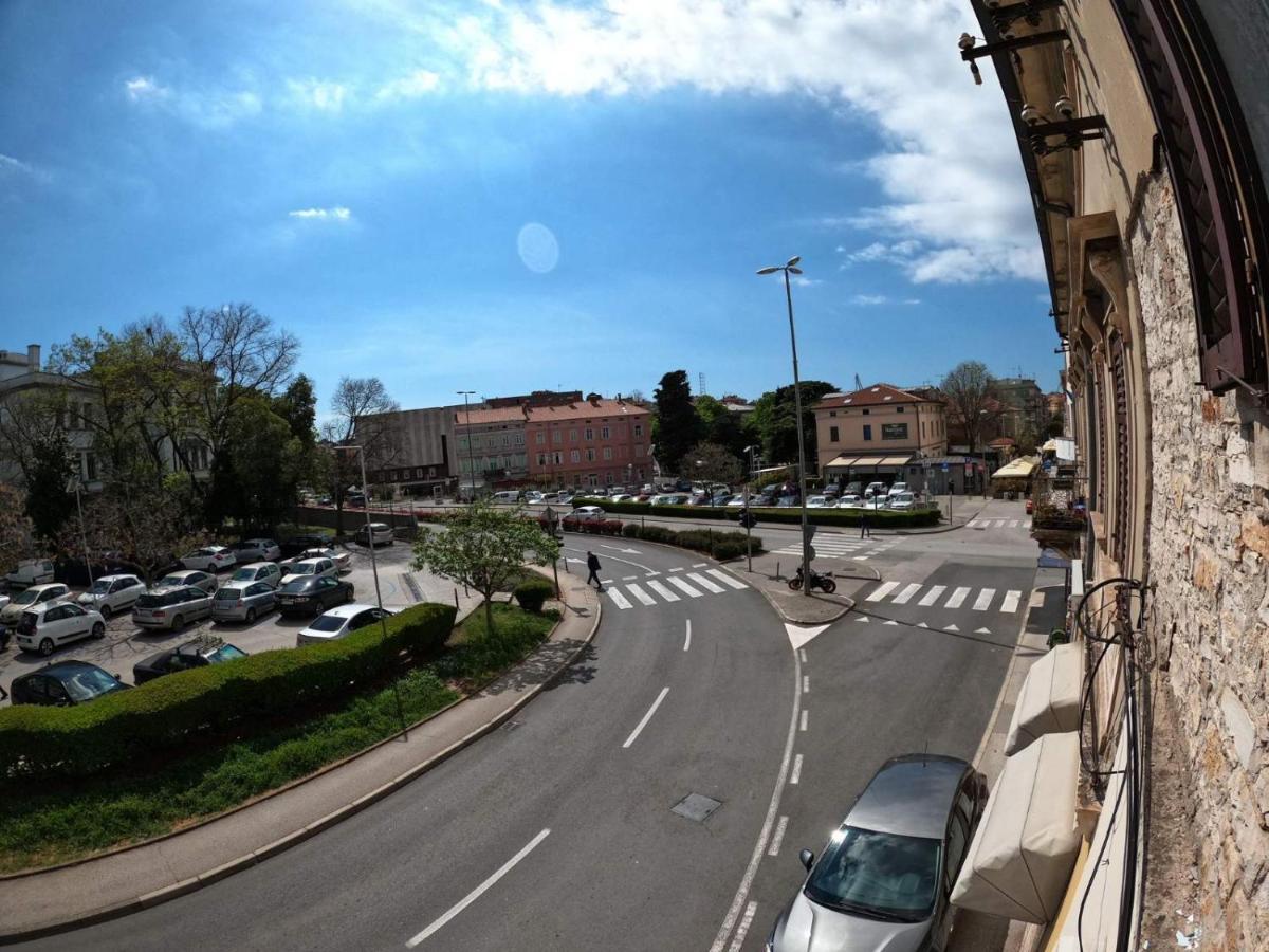 LukaDoraJana Pula City Center Luaran gambar